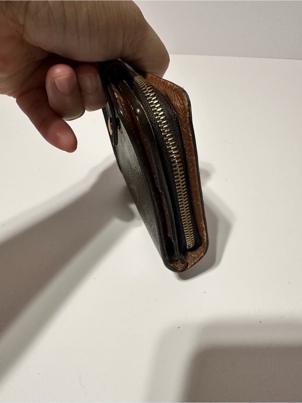 Louis Vuitton ❤️🌟 SB1022 Monogram Compact Wallet ⭐️ - Picture 3 of 7